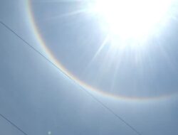 Fenomena Halo Hiasi Langit Batam