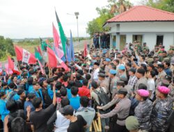 Iman Sutiawan Kondusifkan Aksi Mahasiswa