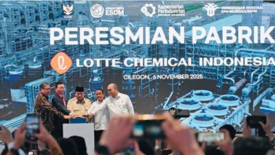 Prabowo Resmikan Pabrik Rp62,4 T di Cilegon