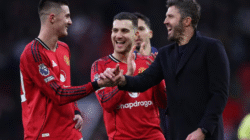 CARRICK GILA! Man United Tembus TOP 4