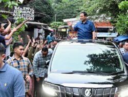 Blusukan Prabowo Ubah Nasib Warga Rel