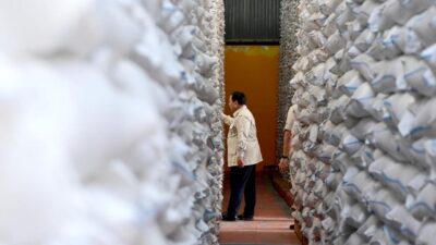 Prabowo Sidak Gudang Bulog Magelang