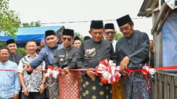 Ansar Ahmad Resmikan Tambatan Perahu Nelayan Teluk Umah, Didampingi Nurdin Basirun