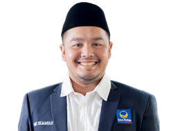 Randi Pimpin NasDem, Ulangi Sukses Ayah?
