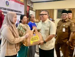 Wagub Kepri Serahkan 500 Paket Sembako