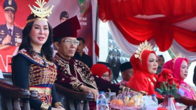 Pawai HUT ke-81 RI Batam, Li Claudia Chandra Tampil Memukau