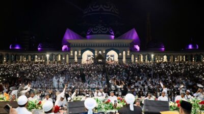 Shalawat Menggema di Kota Industri