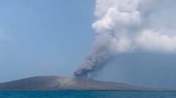 Gunung Anak Krakatau “Marah”